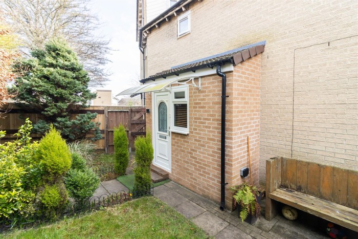 3 Bedroom House - Terraced